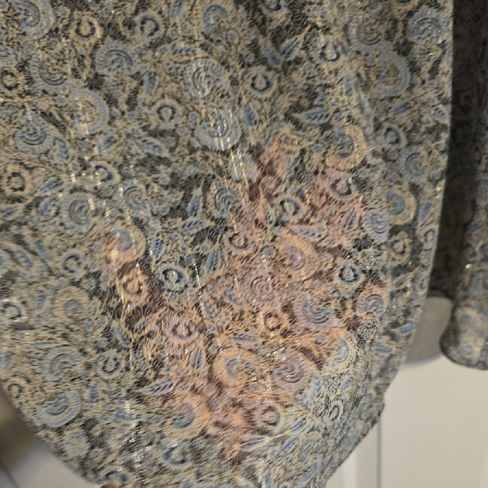 LC Lauren Conrad Navy and Cream Patterned Blouse - Picture 7 of 8